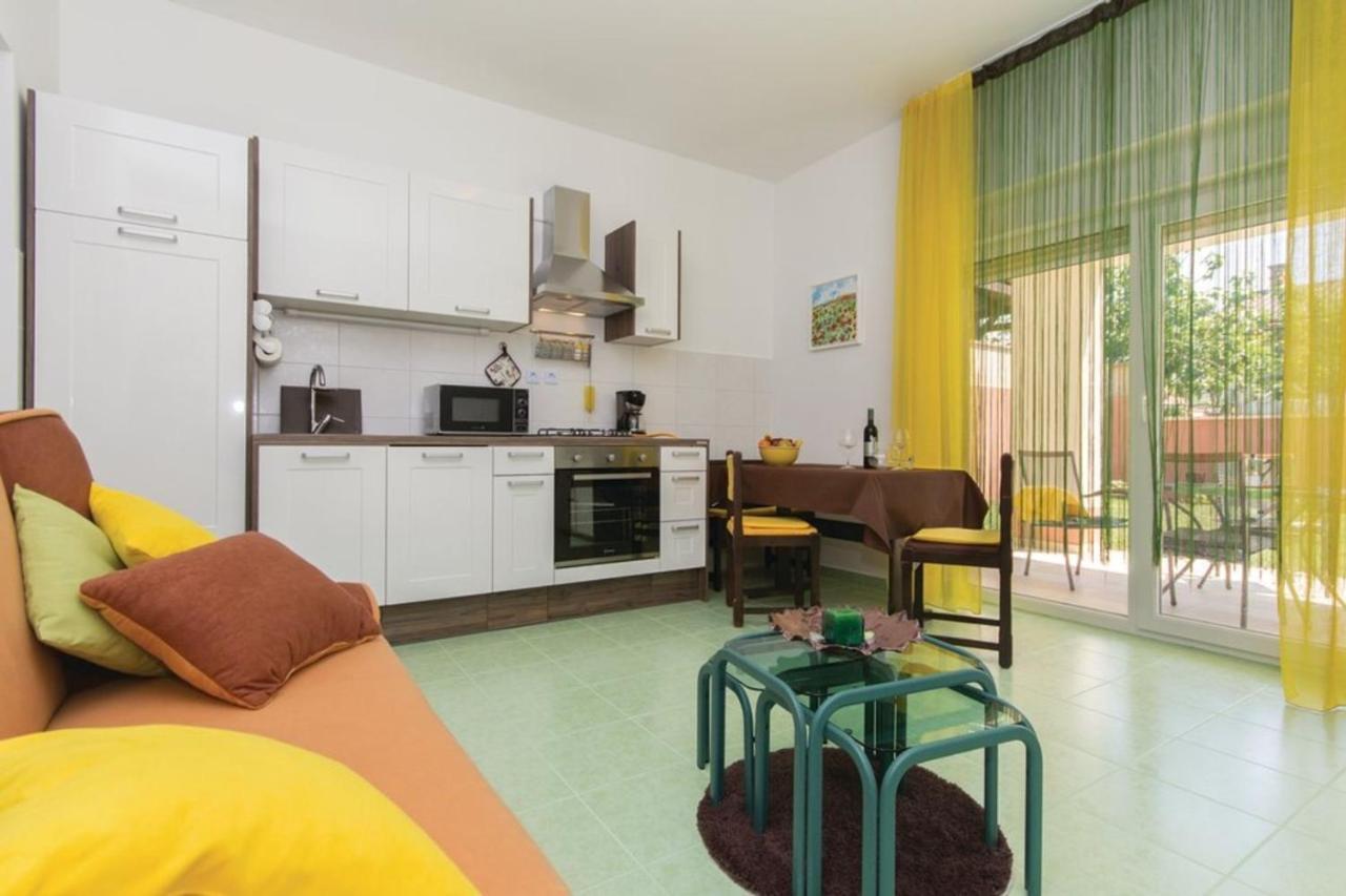 Appartamento Two Bedroom Valdebecco For 5 Persons
