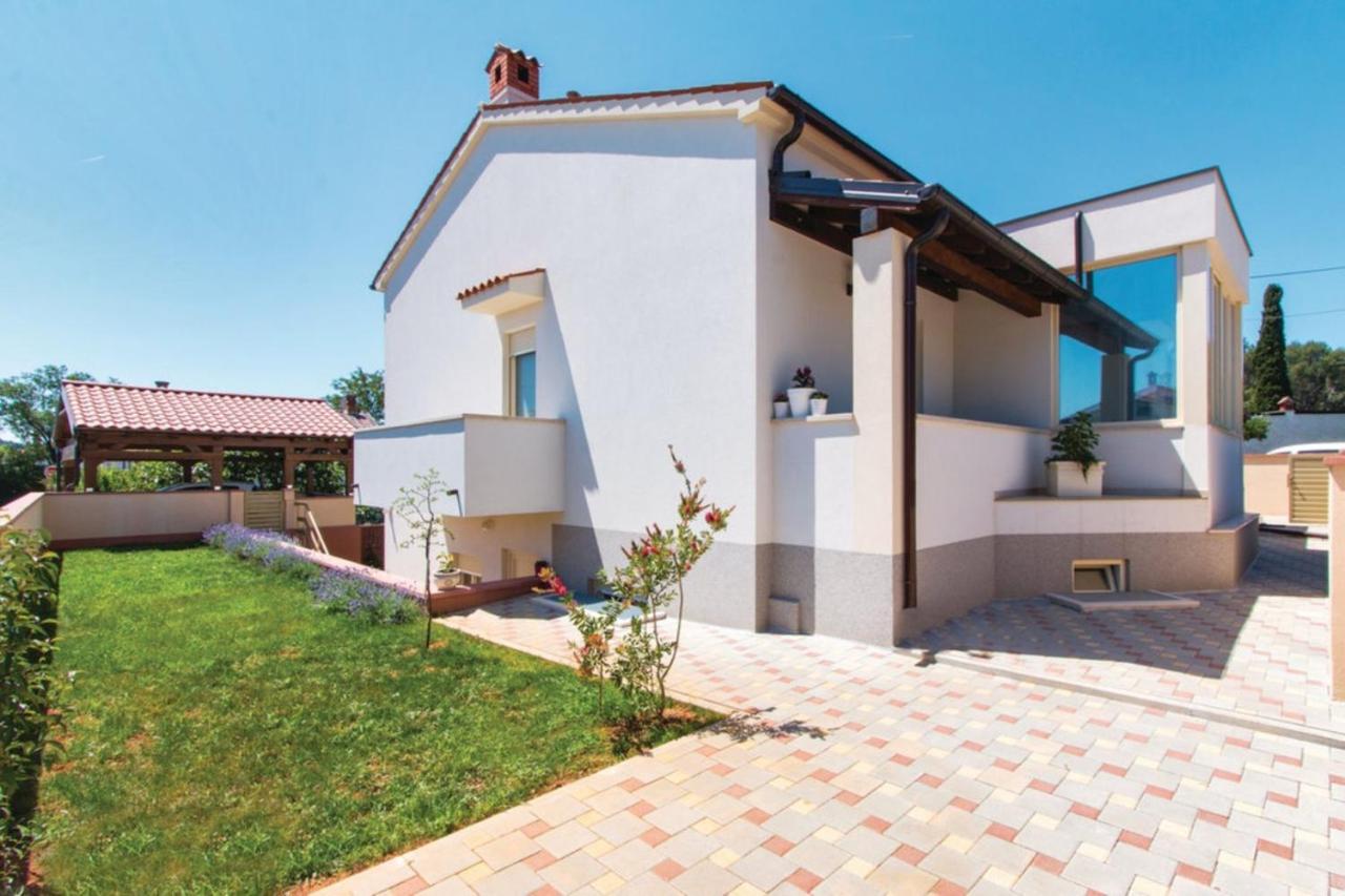 Two Bedroom Valdebecco For 5 Persons Appartamento *